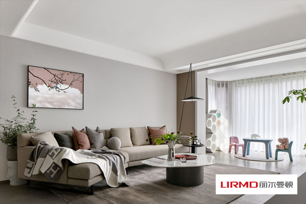 湖南麗爾曼頓家居集團,定制家具,全屋實木定制；