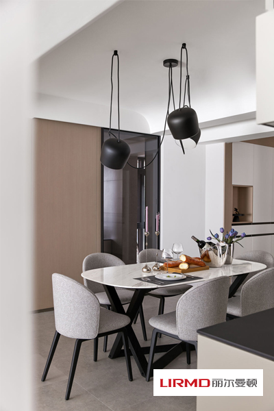 湖南麗爾曼頓家居集團,定制家具,全屋實木定制；