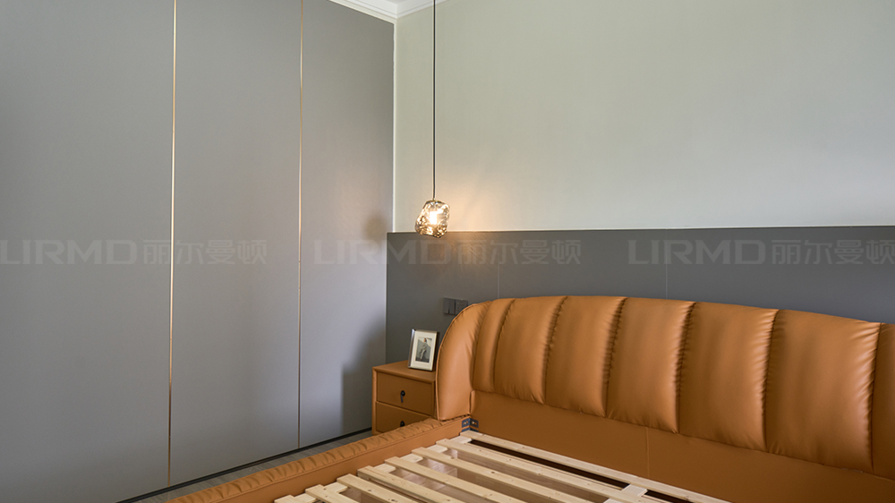 現(xiàn)代風-金輝優(yōu)步